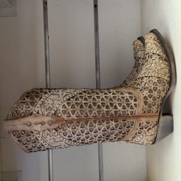 New Women's Corral A3935 - Picture 2 of 7